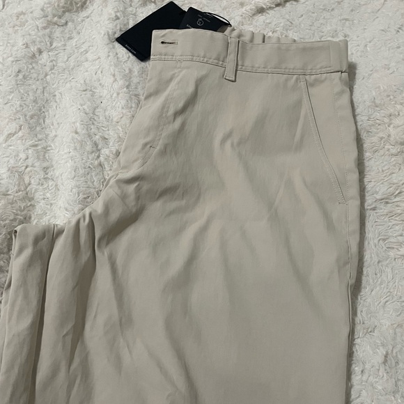 Hugo Boss Men's Beige Dress Pants - Picture 16 of 16